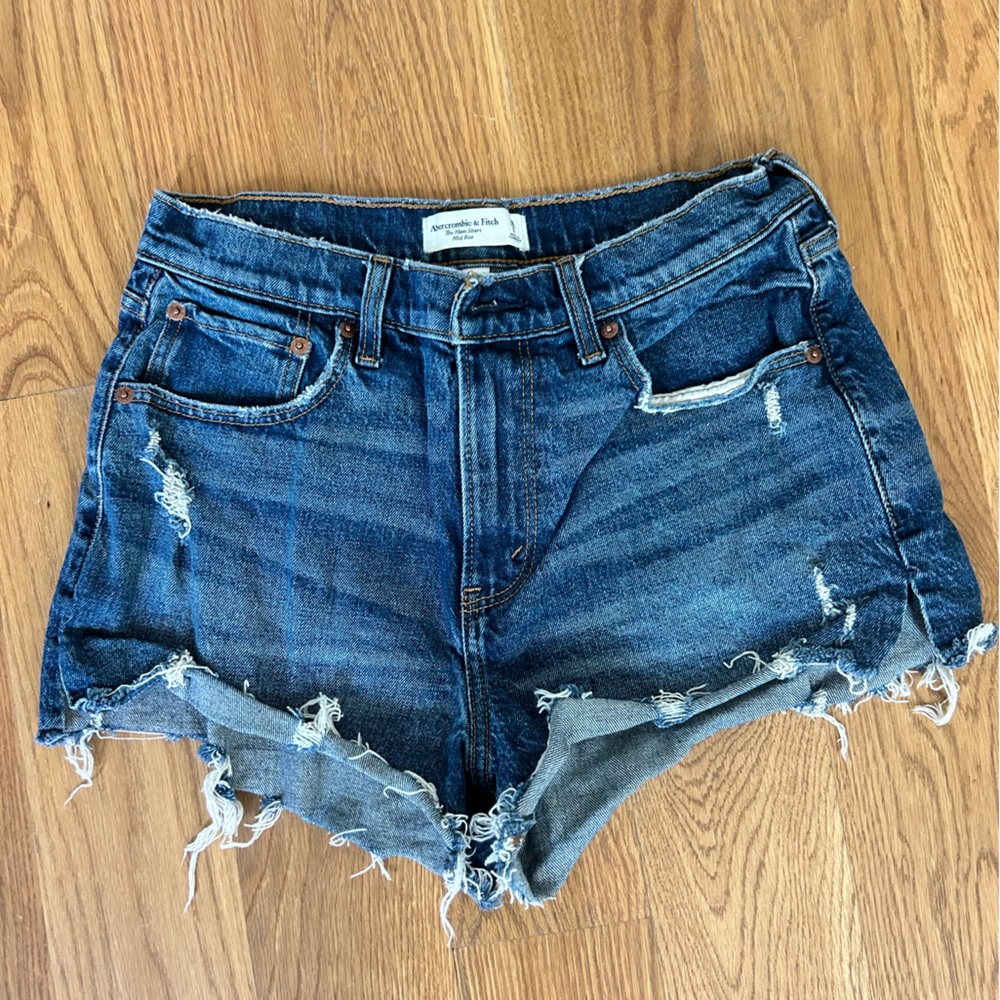Abercrombie & Fitch The Mom Short Mid Rise Curve Love